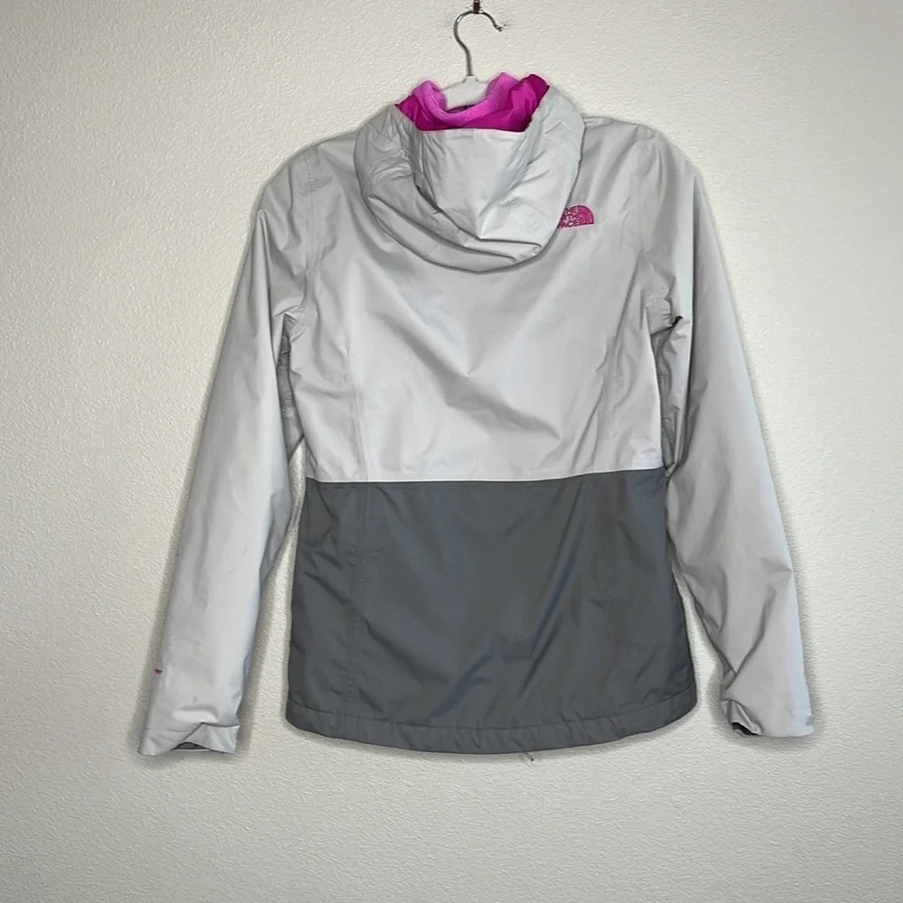The North Face Dryvent Pink/ Gray Women’s Jacket - Picture 9 of 12